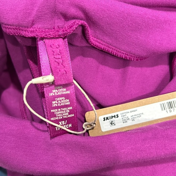 SKIMS NWT COTTON JERSEY Foldover Pants SZ XS Color Lollipop - Picture 7 of 7